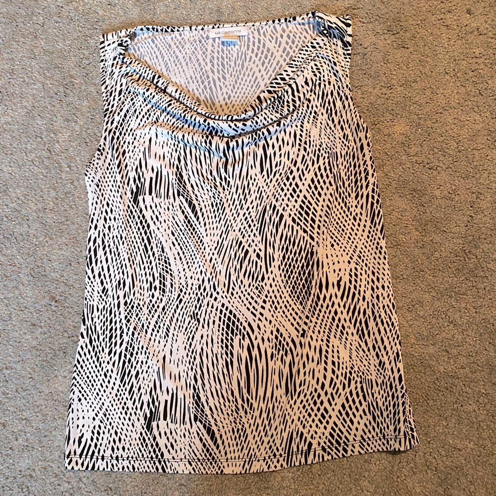 Sleeveless shell
